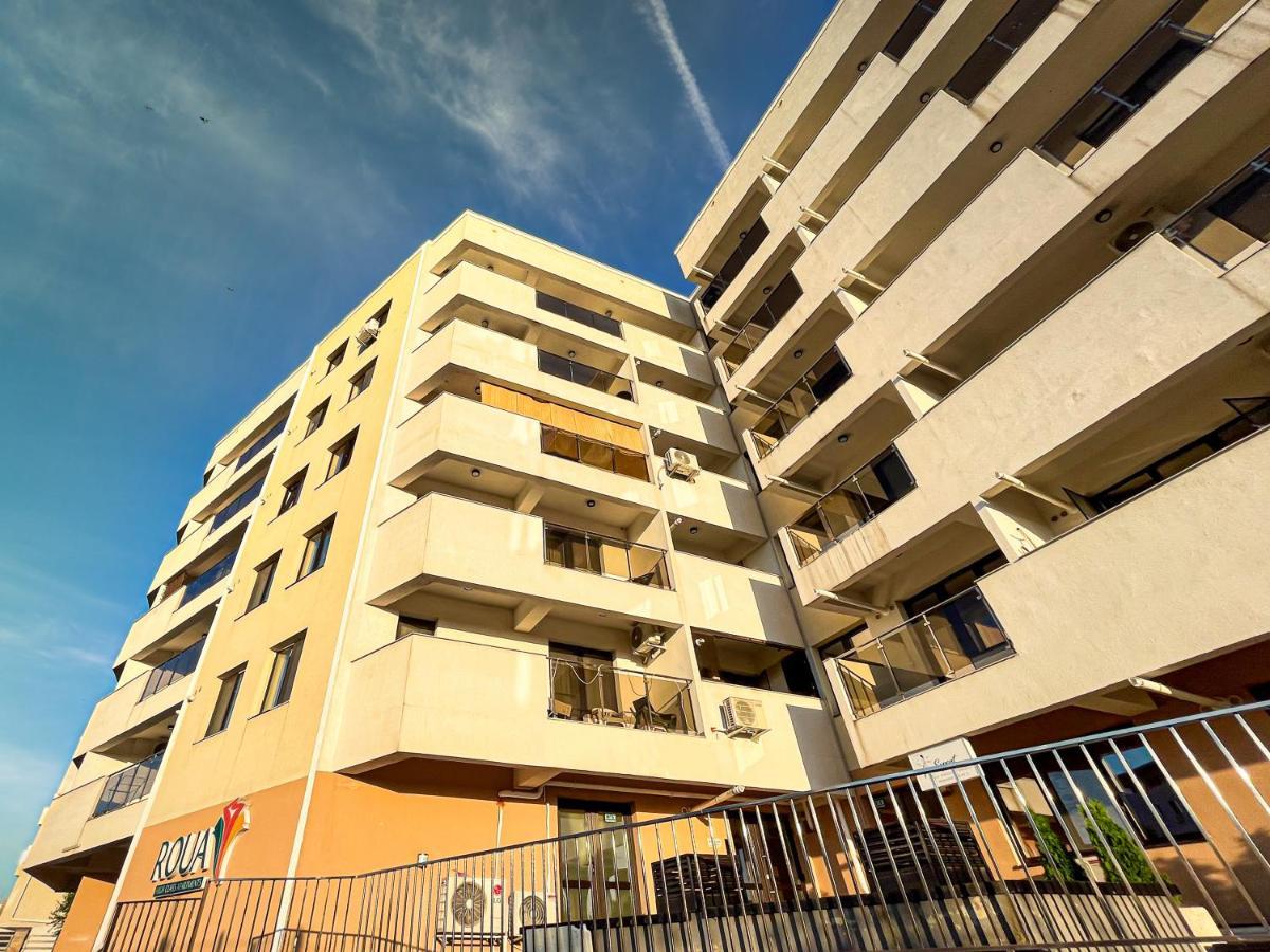 Uniquemoments Airport Apartment & Secure Parking & Airport Shuttle 雅西 外观 照片